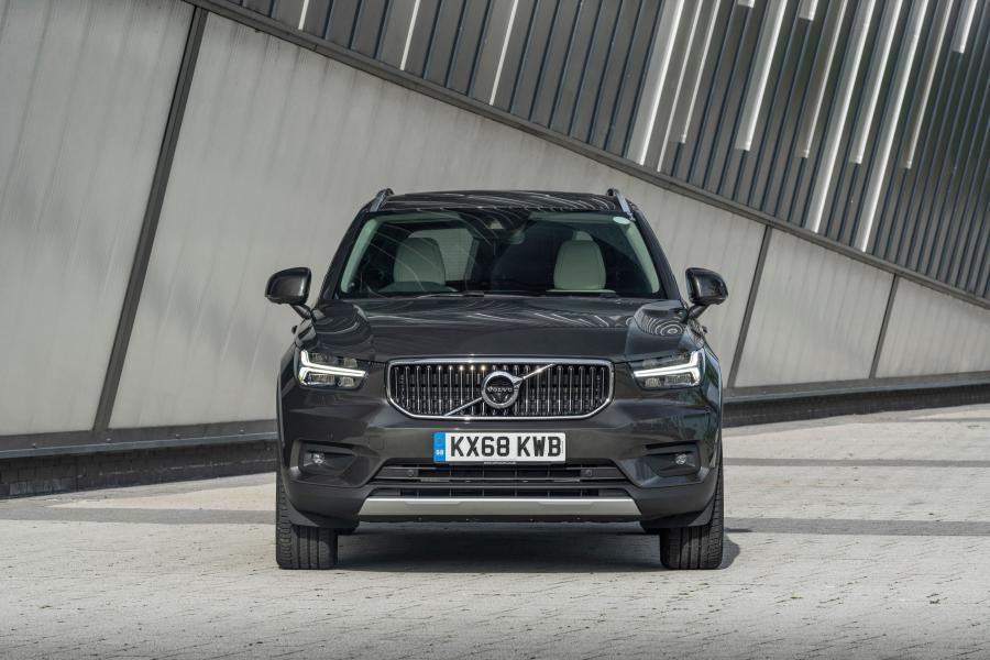  Volvo XC40 D3 Inscription 2018 года  (UK) (фото 37 из 40)